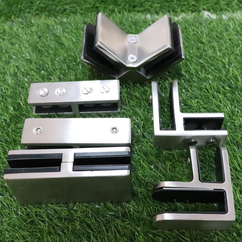 Description Picture 4 of itemZD Have In Stock 316 stainless steel glass to glass clamp holder for balustrade railing glass fitting