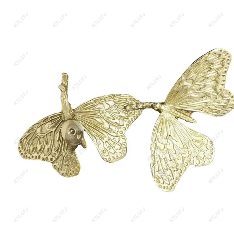Description Picture 2 of itemCreative Brass Insect Shaped Handle Furniture Drawer Wardrobe Cabinet Handle Background Wall Decoration Pure Copper Handle