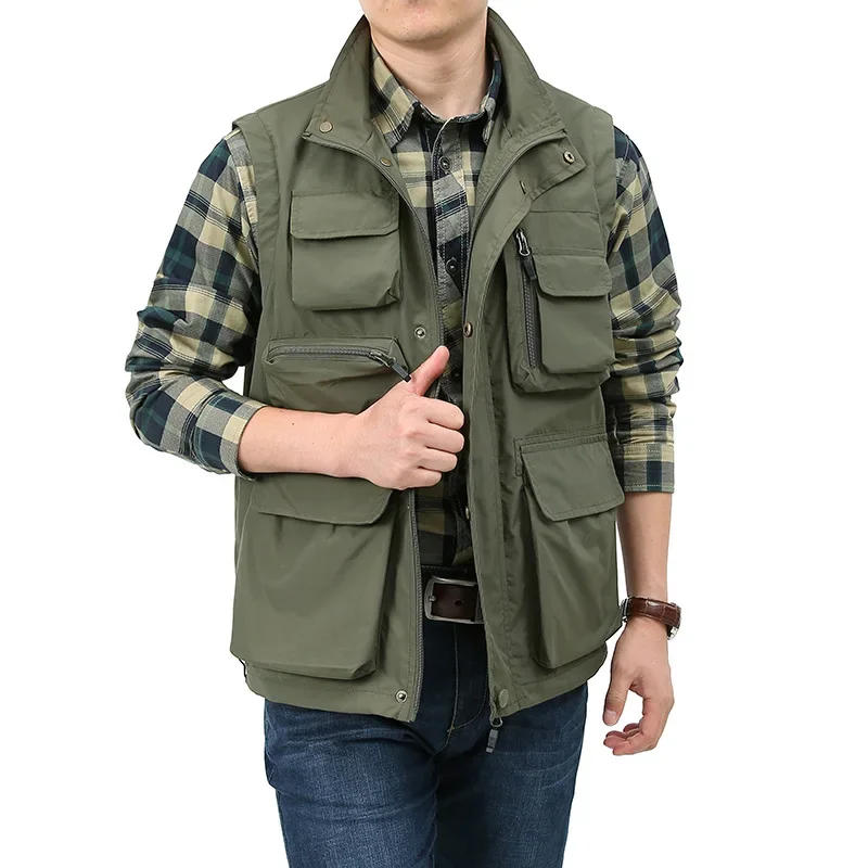 Description Picture 6 of itemMen's Casual Multifunctional Vest Waterproof Quick-drying Outdoor Fishing Vest Leisure Sports Photography Leisure Undershirt