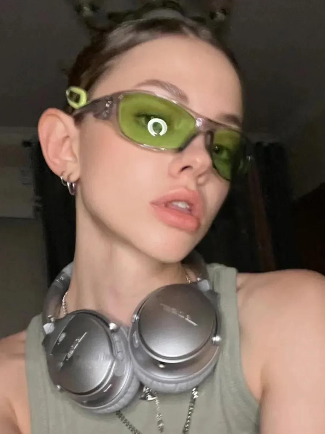 Description Picture 3 of itemNew Punk Y2K Sunglasses Women Goggle Luxury Brand Wrap Square Sun Glasses 2000'S Shades Eyewear UV400 Female Designer Eyeglasses