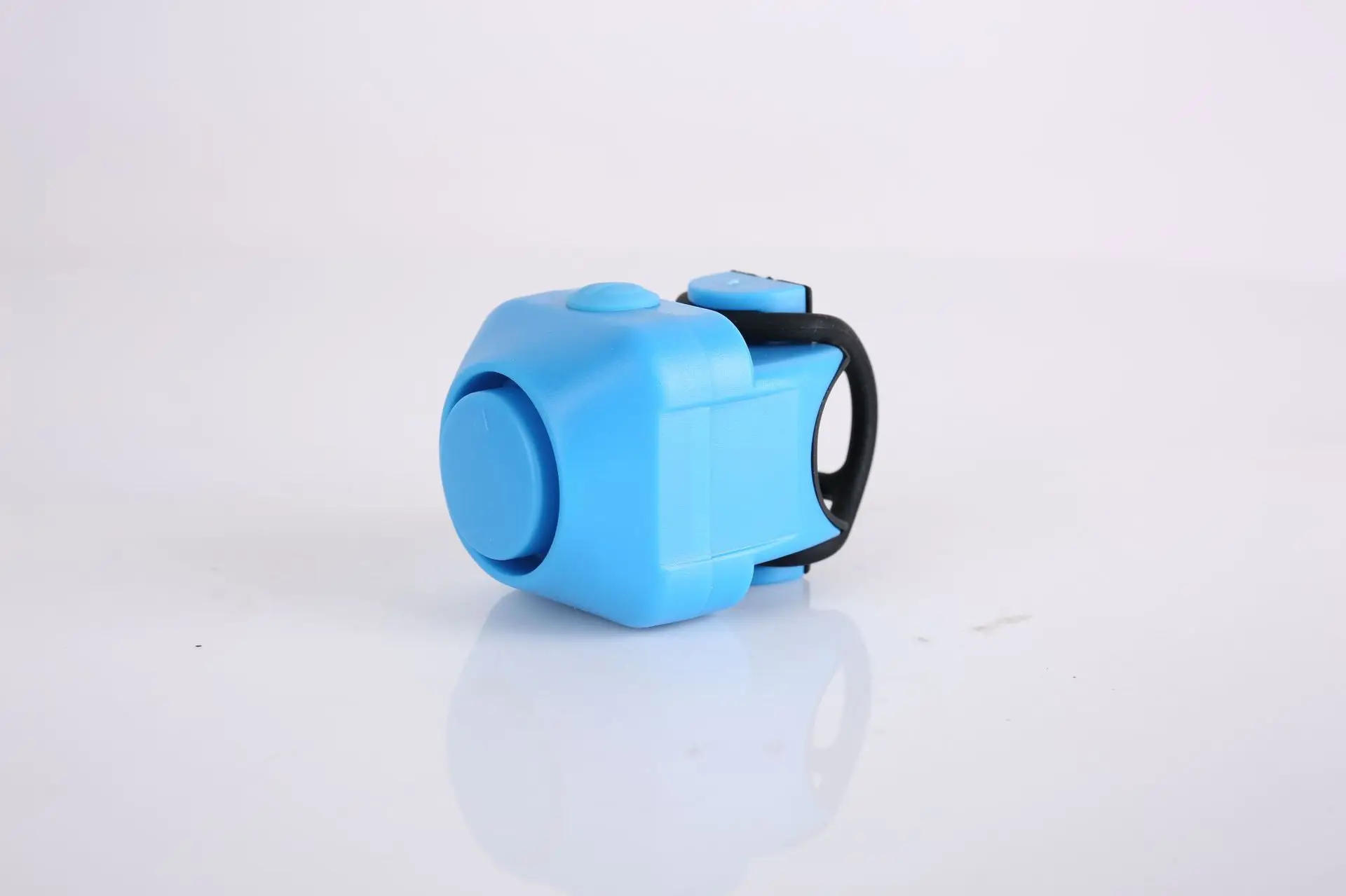 Description Picture 4 of itemBike Electronic Loud Horn 130 db Warning Safety Electric Bell Police Siren Bicycle Handlebar Alarm Ring Bell Cycling Accessories