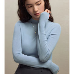 ZIQIAO Simple Style Seamless One-piece Half Turtleneck All-wool Sweater for Women Winter Newly All-match  Bottoming Shirt Female