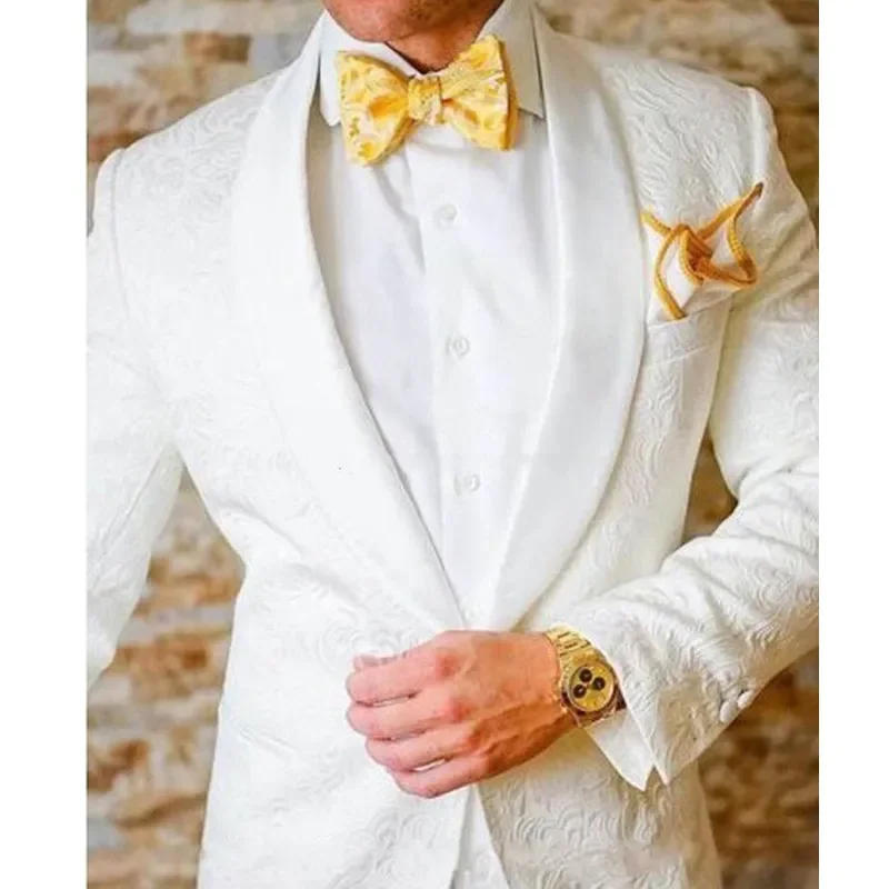 Description Picture 4 of itemFloral Pattern Men Suit For Wedding Slim Fit Groom Tuxedo 2 Piece Jacket With Pants Shawl Lapel Male Fashion Blazer Costume