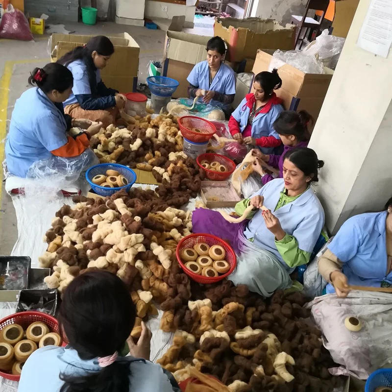 Description Picture 5 of item20pcs/lot 1.5cm/2cm/3cm Wool Felt Balls Round Wool Felt Balls Pom Poms Mixed color wholesale 7 Colors