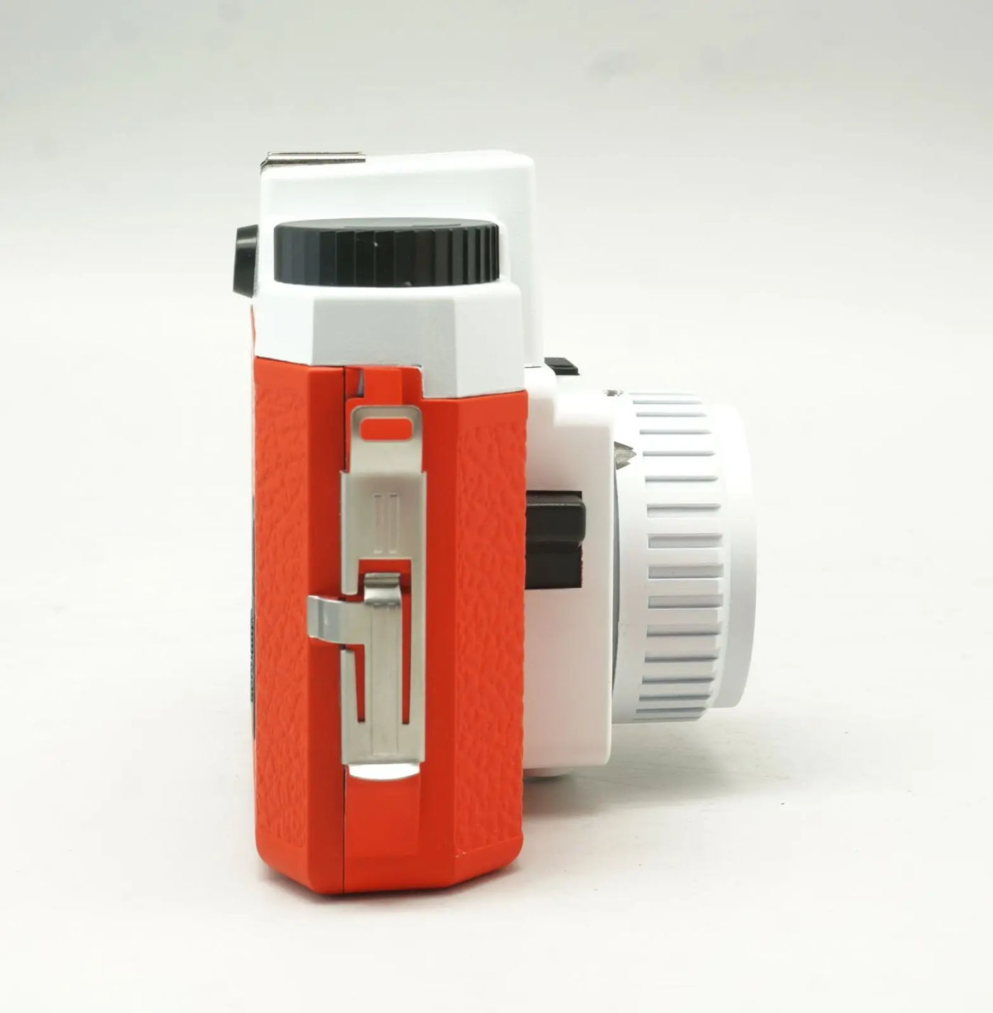 Description Picture 5 of itemNew Holga 120N Retro Point And Shoot Film Camera Lomo Manual Prime Film Camera Lomography Lomo Using 120 Format Film 