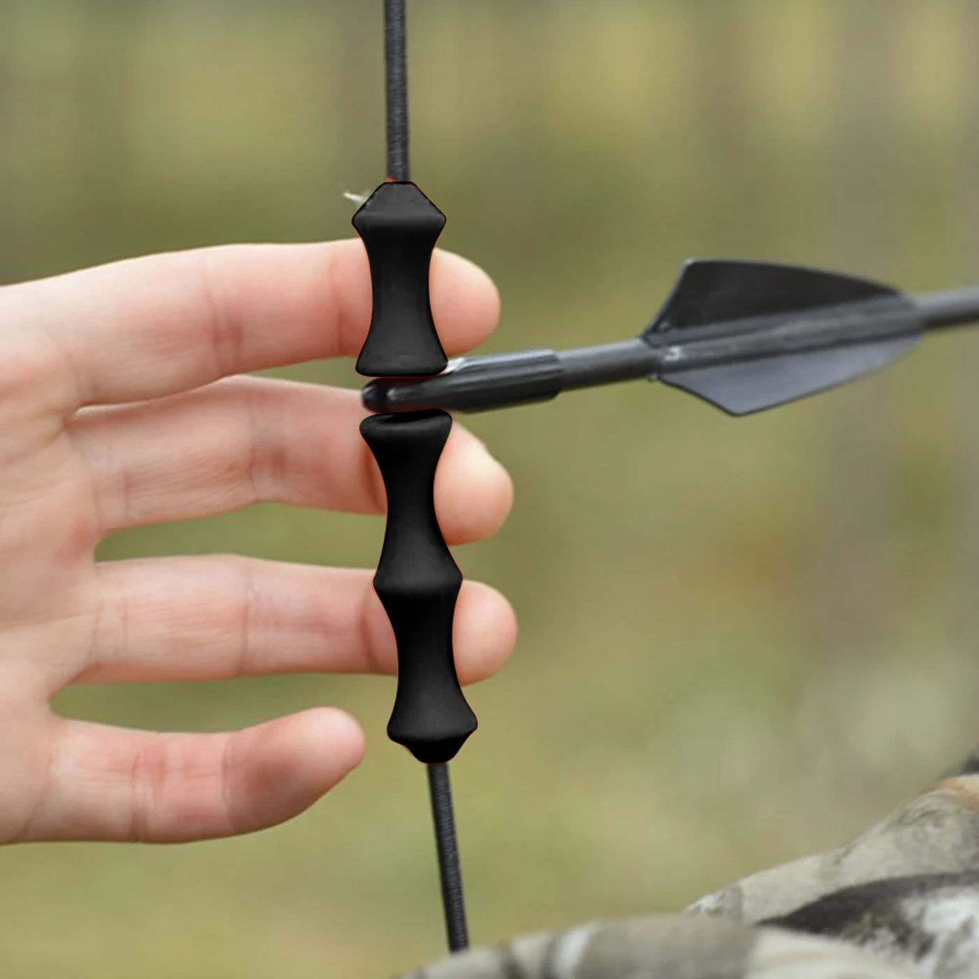 Description Picture 6 of item1 Set Bowstring Finger Saver Tab Silicone Finger Guard Protector Archery Bow Protective Gear Outdoor Hunting Accessories