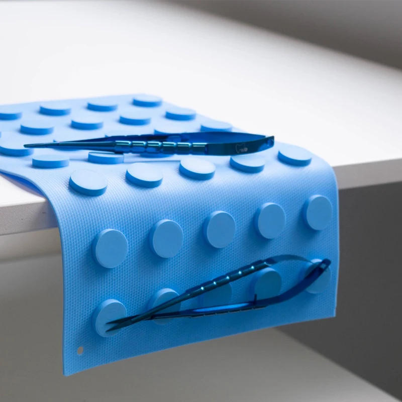 Description Picture 2 of itemReusables Surgerys Instruments Pad Dentals Magnetics Instruments Mat for Surgerys/Surgicals Tweezers Scissors Pads /MSIP