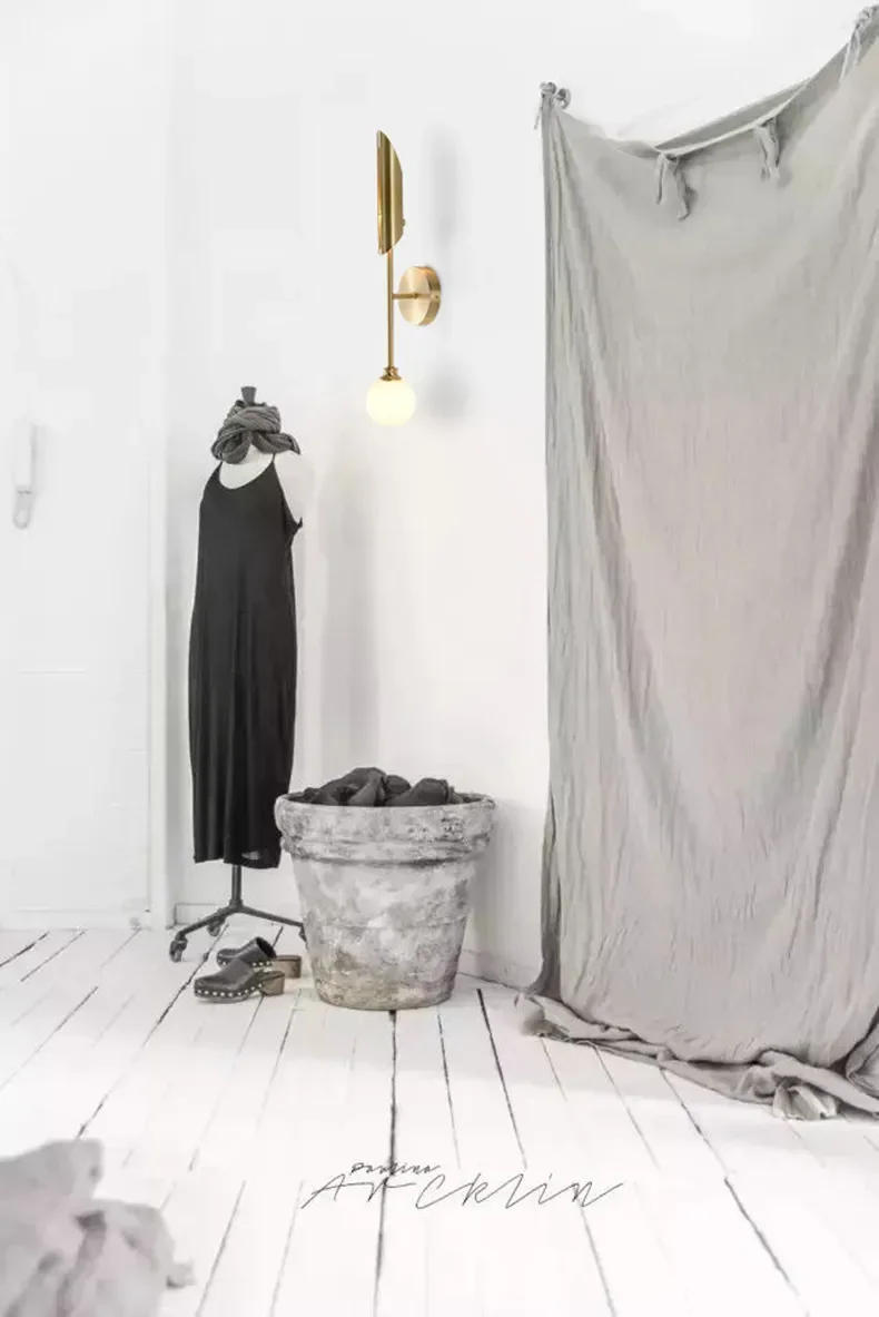 Description Picture 4 of itemCreative Simple Wall Lamps Golden Inclined Tube Porch Wall Lamp Living Room Dining Bedroom Decor Wall Light Luxury Light Fixture