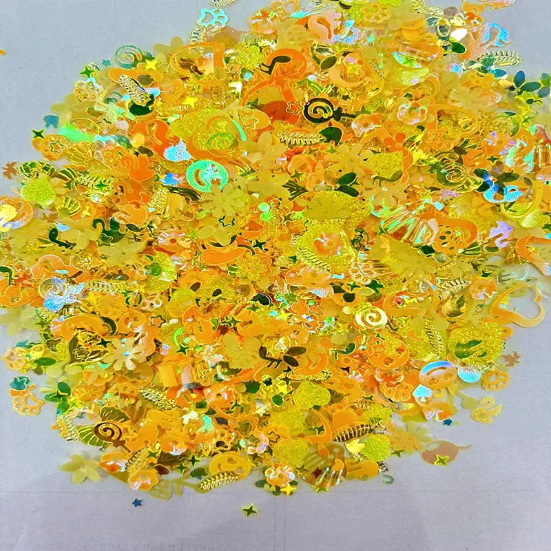 Description Picture 6 of item10g/50g Luminous Nail Sequins Mixed Star Snowflake Shell Flakes Sequin Paillettes for Nails Art Manicure Wedding Decor Confetti