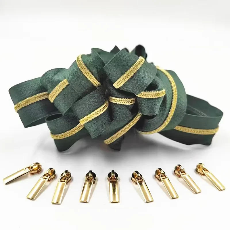 Description Picture 4 of item3# 5 Meters  Golden Silver Tooth Zippers Rolls with 10 Pieces Zipper Slider For Tailor Sewing Accessories