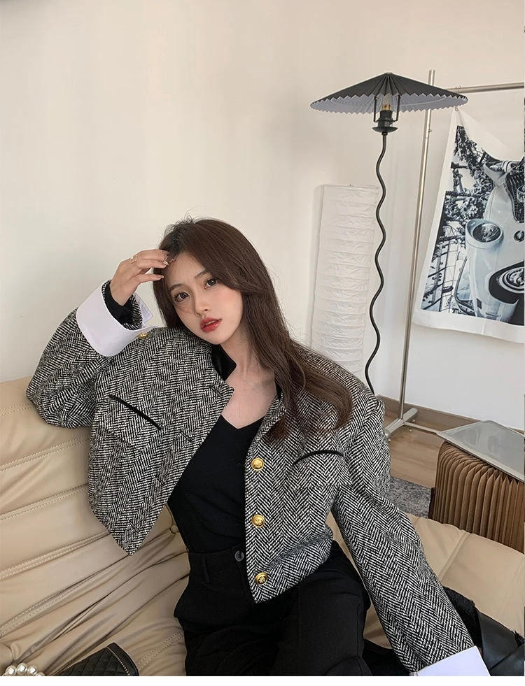 Description Picture 4 of itemWoherb New Fashion Korean Chic Vintage Tweed Jacket Coat Women Spring Contrast Color Cropped Jackets Elegant Office Lady Outwear