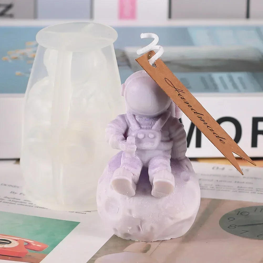 Description Picture 5 of itemLunar Astronaut Scented Candle Silicone Mold DIY Lunar Human Aromath Soap Cosmonaut Chocolate Cube Mould Handmade Home Ornaments