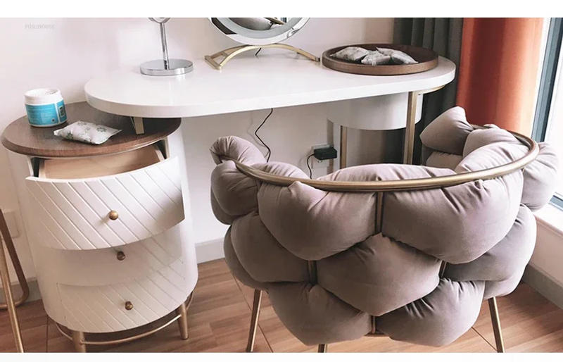 Description Picture 3 of itemModern Light Luxury Living Room Chair Home Furniture Modern Vanity Chairs for Bedroom Creative Pink Makeup and Manicure Chair