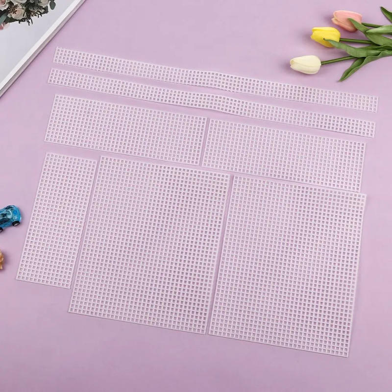 Description Picture 5 of itemPlastic Mesh Cloth For Bag Making DIY Handcraft Bags Weaving Material Latch Hook Bags Made Plastic Grid Hook Crafts Accessories