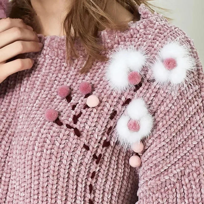 Description Picture 6 of itemMink Pompom 25mm-30mm Fur Balls DIY Pompon for Sewing on Knitted Keychain Scarf Hats DIY Jewelry Crafts Accessories pompones