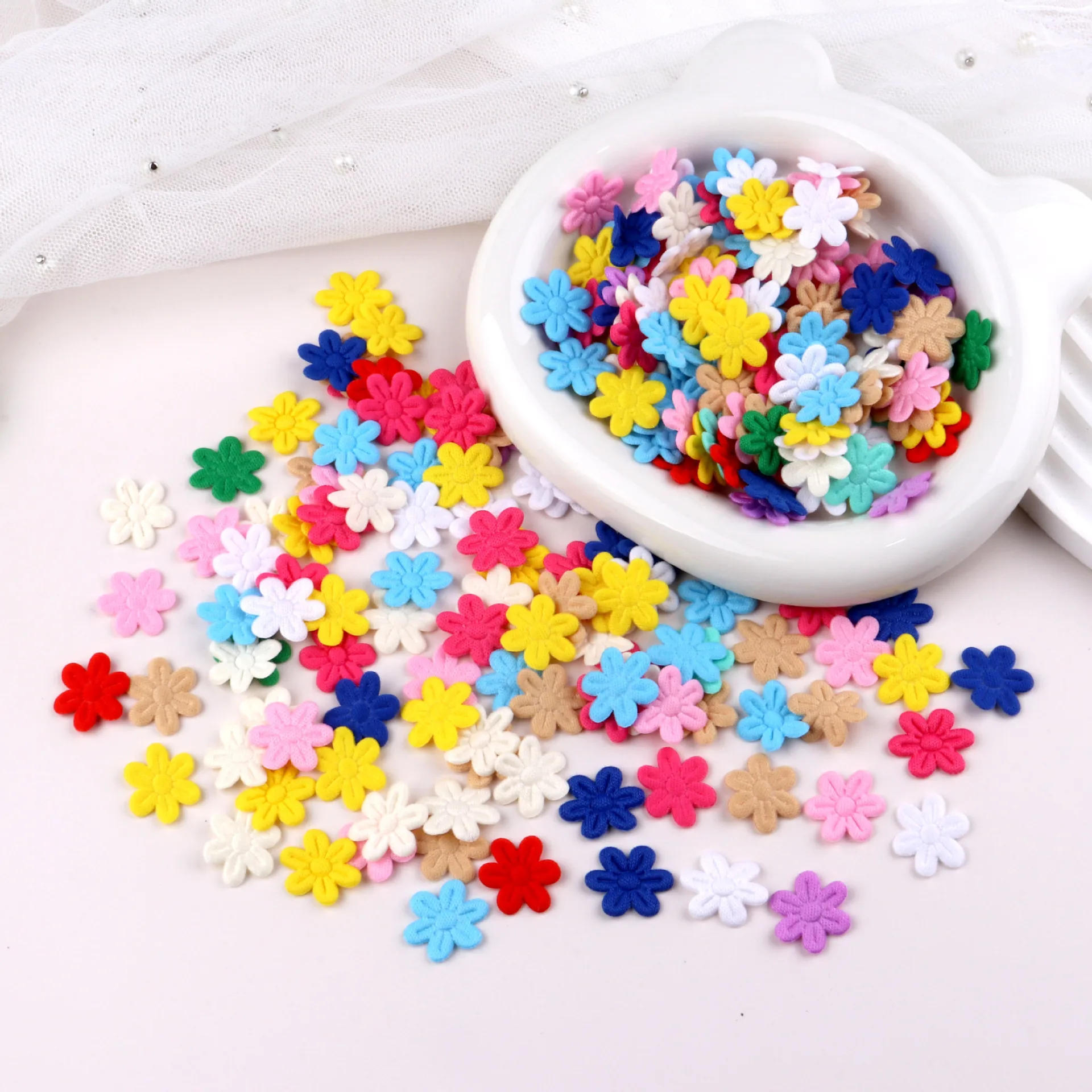 Description Picture 3 of item100pcs Six-Petal Flower Felt Cloth Embossing DIY Sewing Craft Hairpin Handmade Materials Cloth Patches Wedding Home Decor