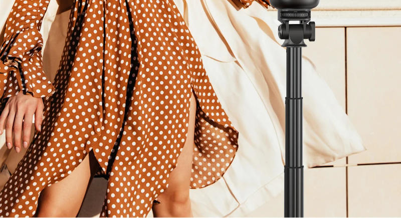 Description Picture 5 of itemP05 AI Follow Gimbal Stabilizer for Mobile Phone 360 Rotation Face Tracking Shoot Desktop Cellphone Holder, Optional Fill Lights