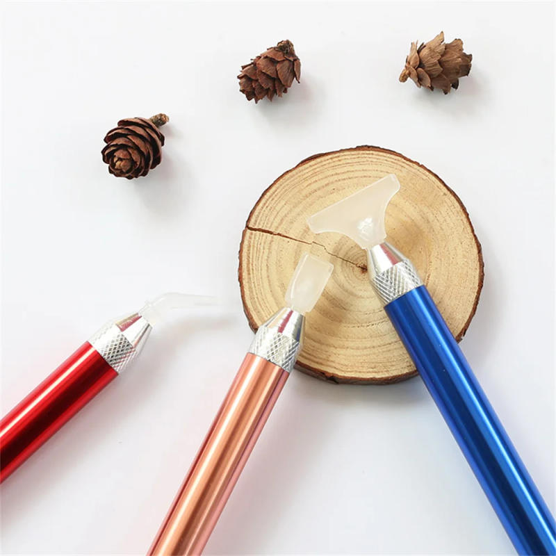 Description Picture 3 of itemLED Diamond Painting Pen Kits with Light Diamond Art Pen 5D Light Up Pens for Diamond Painting Arts Nails DIY Crafts Accessories