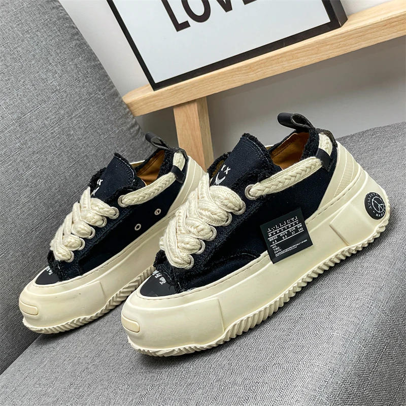 Description Picture 4 of itemHot selling canvas shoes, versatile women's shoes, thick soled casual shoes, 2024 new model