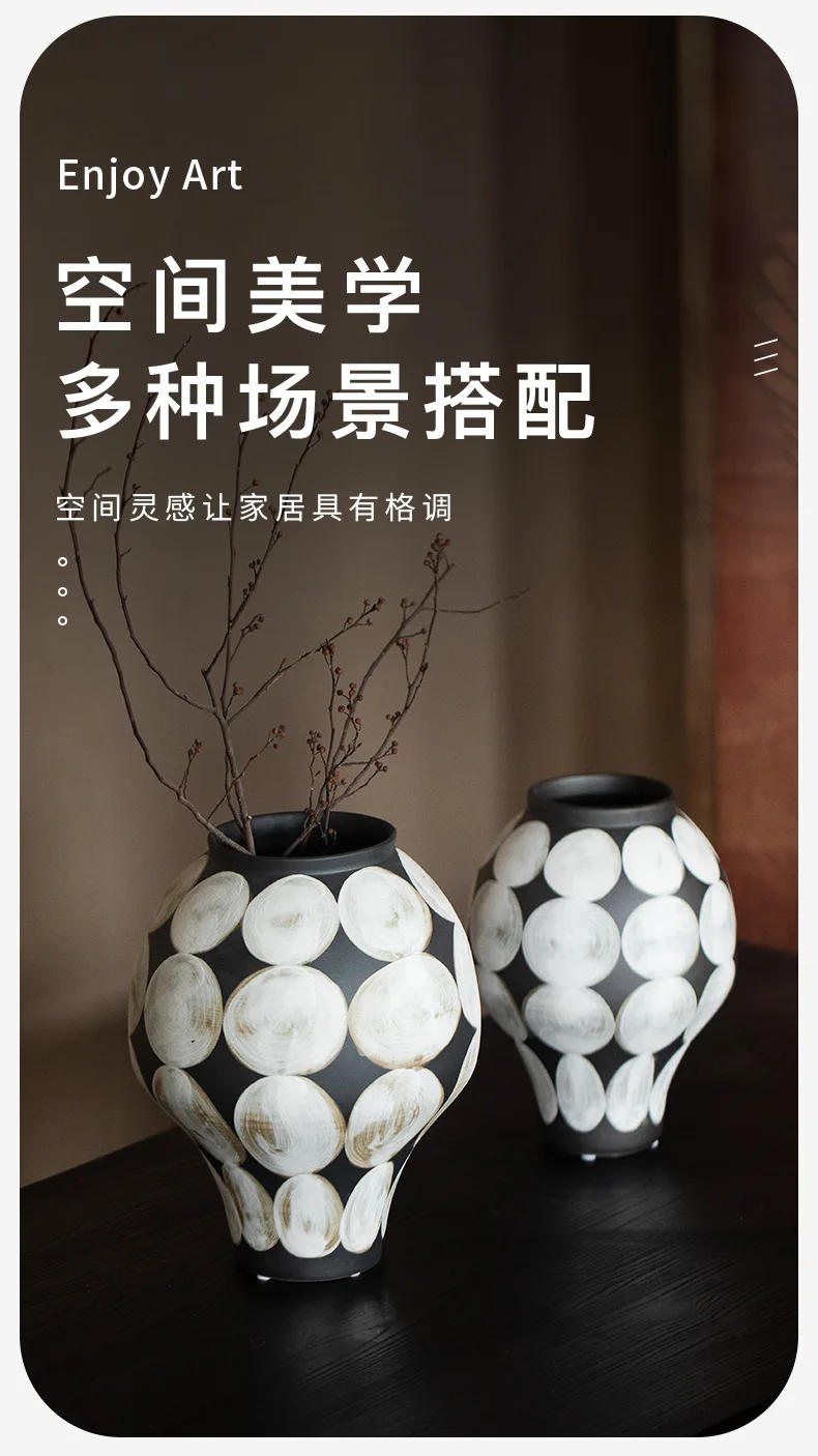 Description Picture 4 of itemChinese Ceramic Vase HandPainted Patterned Pottery Jar Living Room Dried Flower Vase Home Decor Traditional Accent