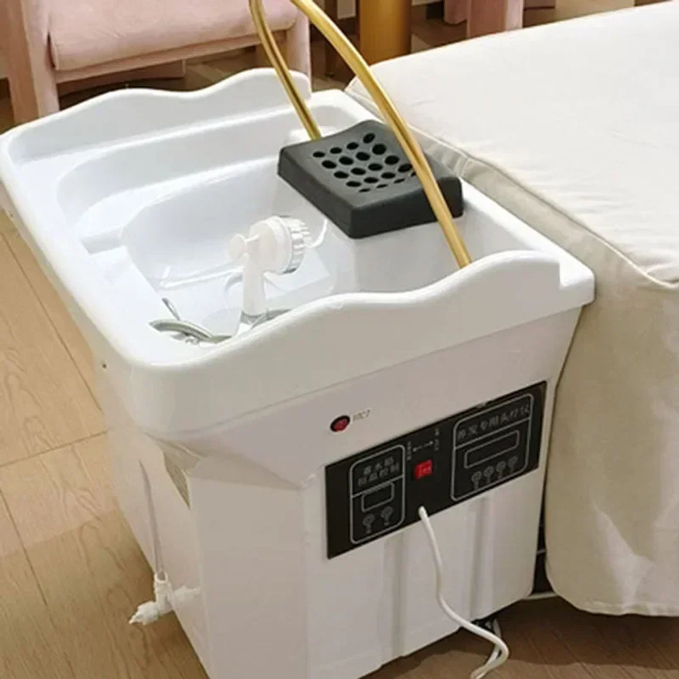 Slide 31a81353dbd04213a346161b571cc81c