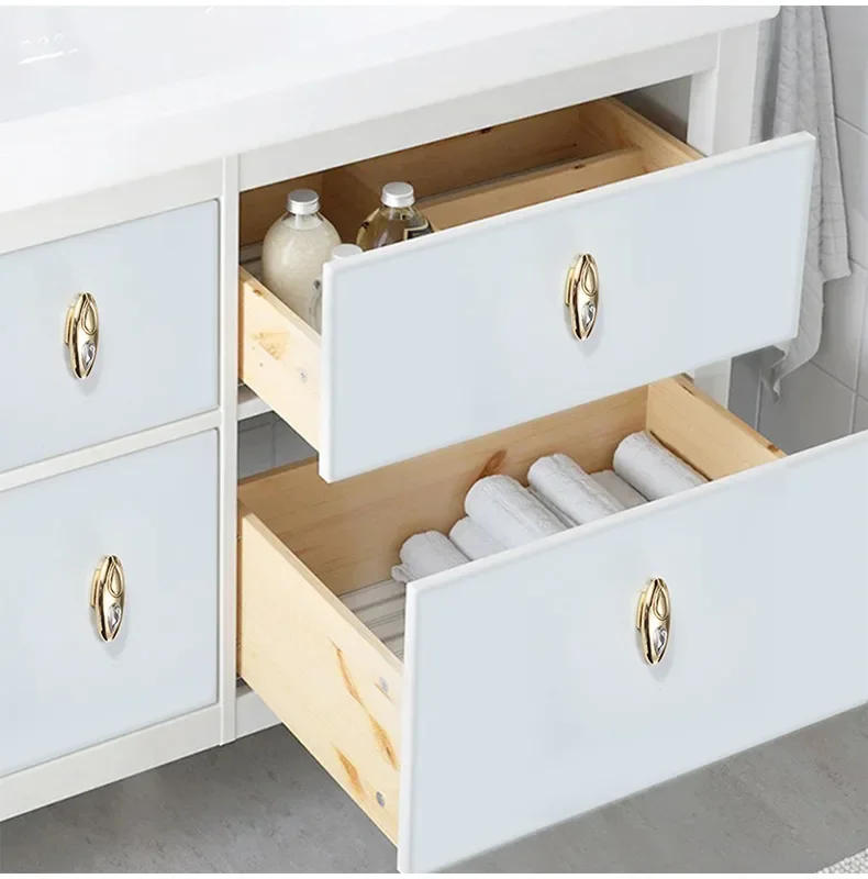 Description Picture 5 of itemEuropean Gold Black Luxury Crystal Cabinet Handles Zinc Alloy Drawer Knobs Cupboard Wardrobe Door Pulls Furniture Hardware