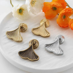 Brass Ginkgo Leaf Vintage Furniture Handles Individual Creativity Knobs and Handles for Drawers Dresser Shoe Cabinet Knobs