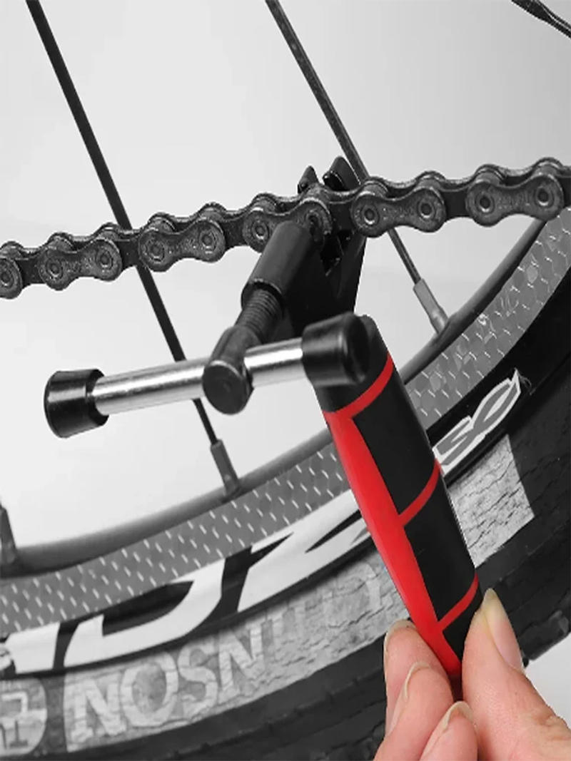Description Picture 5 of itemBicycle chain disassembly tool, bicycle chain link splitter, tool road bike mountain bike chain cutting machine bicycle repair t