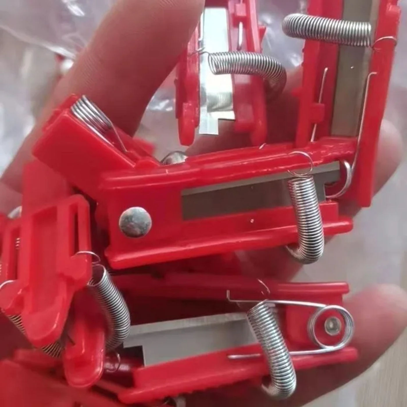 Slide c55e7aa67eb546389c335b16df3b40ea