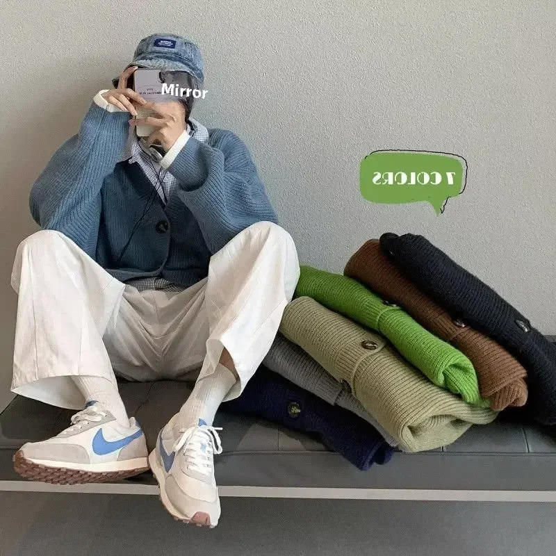 Description Picture 5 of itemSpring Autumn Men's Japanese Style V-neck Knitted Top Jacket Loose Fit Age-reducing Student Casual Idle Style Cardigan Sweater