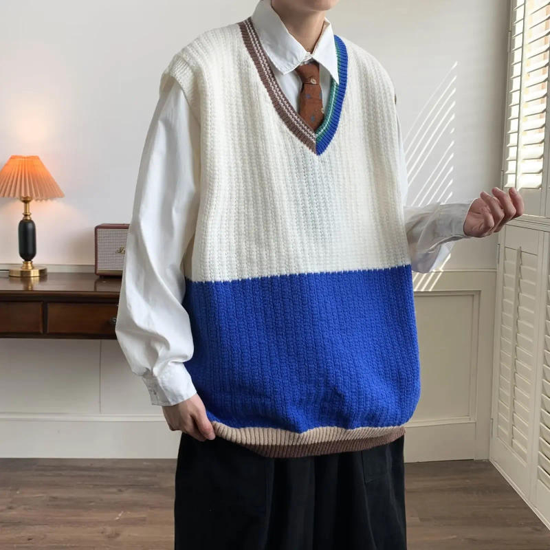Description Picture 4 of itemAutumn New Style Men's V-neck Knitted Topvest Hongkong Trendy Color Block Couple Model Loose Fit Sweater Casual Scene