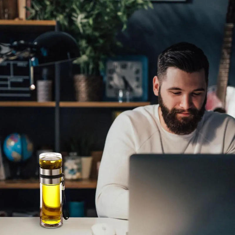 Description Picture 4 of itemGlass Tea Infuser Bottle Leak-Proof Tea Cup Double Wall Tea Bottle Travel Mug Infuser Water Bottle Water Separation Tea Bottle