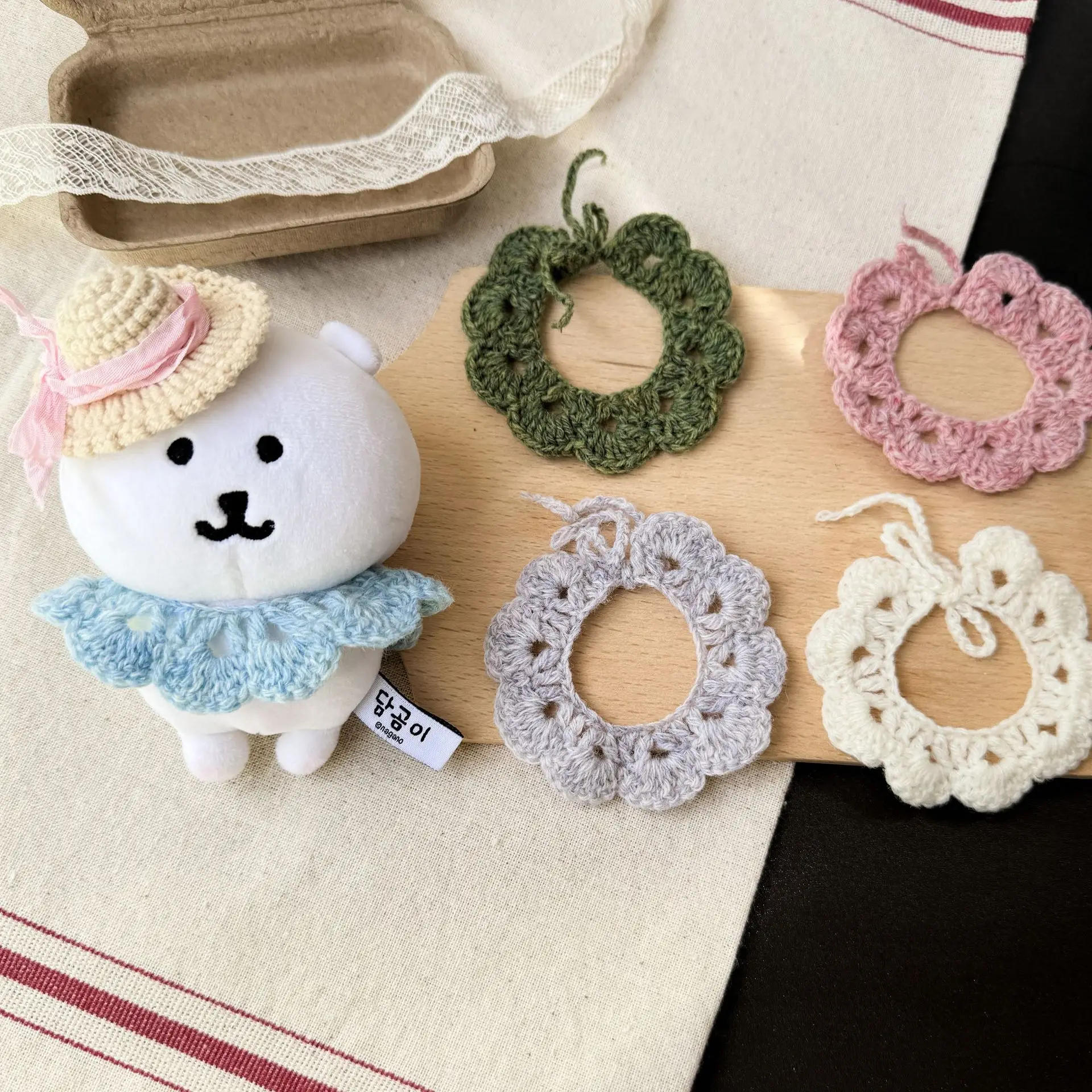 Description Picture 5 of itemHigh Quality Doll Clothes Hand Knitted Wool Scarf Bib for 10cm Self Deprecating Bear Cotton Idol Doll DIY Decoration Accessories