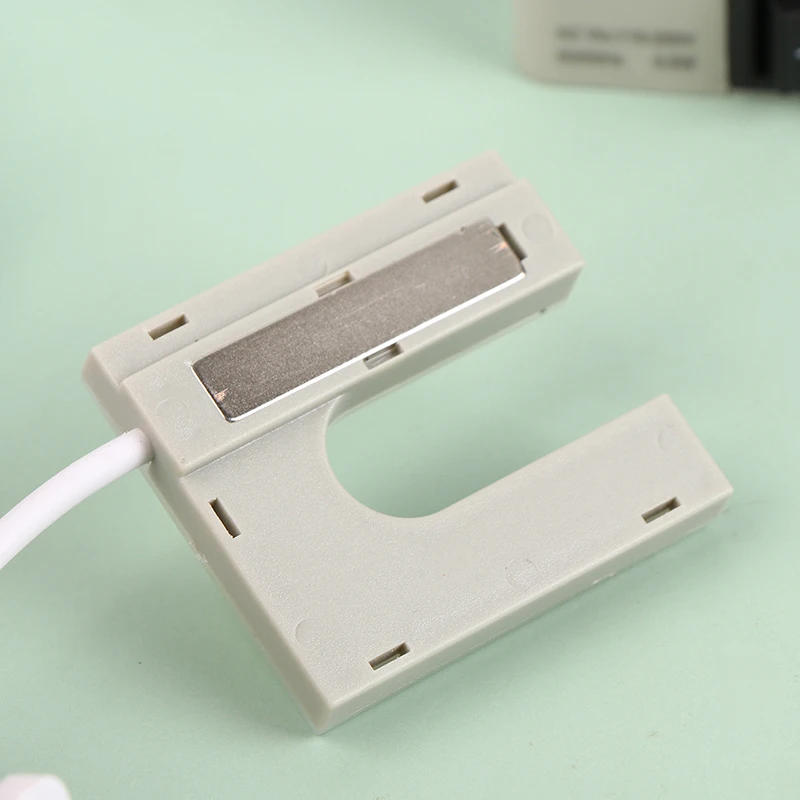 Description Picture 6 of itemEU/US Plug 10 LED Sewing Machine Light U Shape Industrial Lighting Lamp Magnetic Working Light for Drill Presses Workbenches 1pc