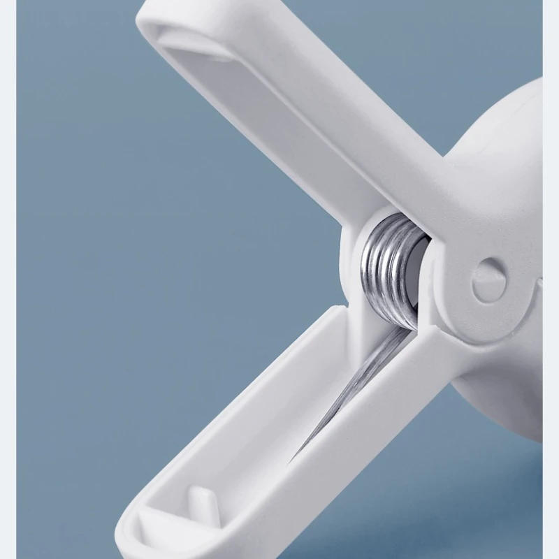 Description Picture 4 of item2PCS Drying Sheet Clothes Pegs Household Quilt Drying Closespin Anti Slip Windproof Clothes Clamp Heavy Duty Beach Towel Clip