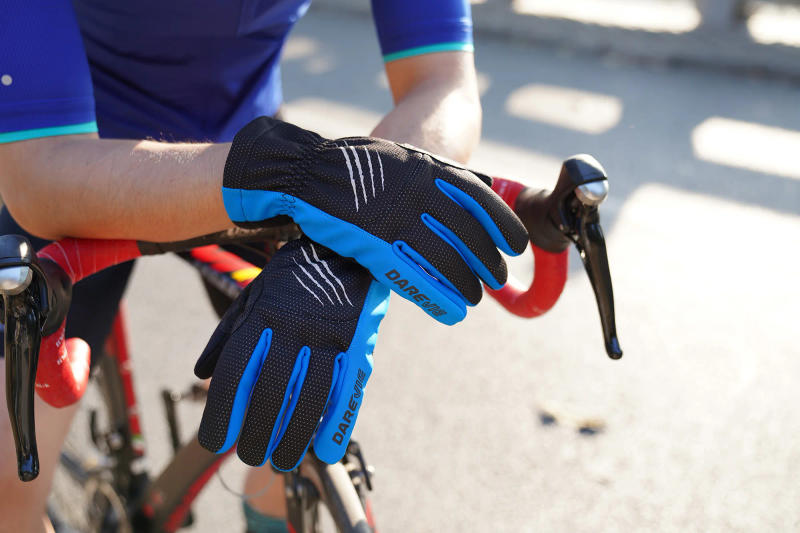 Description Picture 4 of itemDAREVIE Cycling Gloves Winter  Thermal Fleece Touch Screen Man Women Cycling Gloves Full Finger Waterproof Windproof Bike Gloves