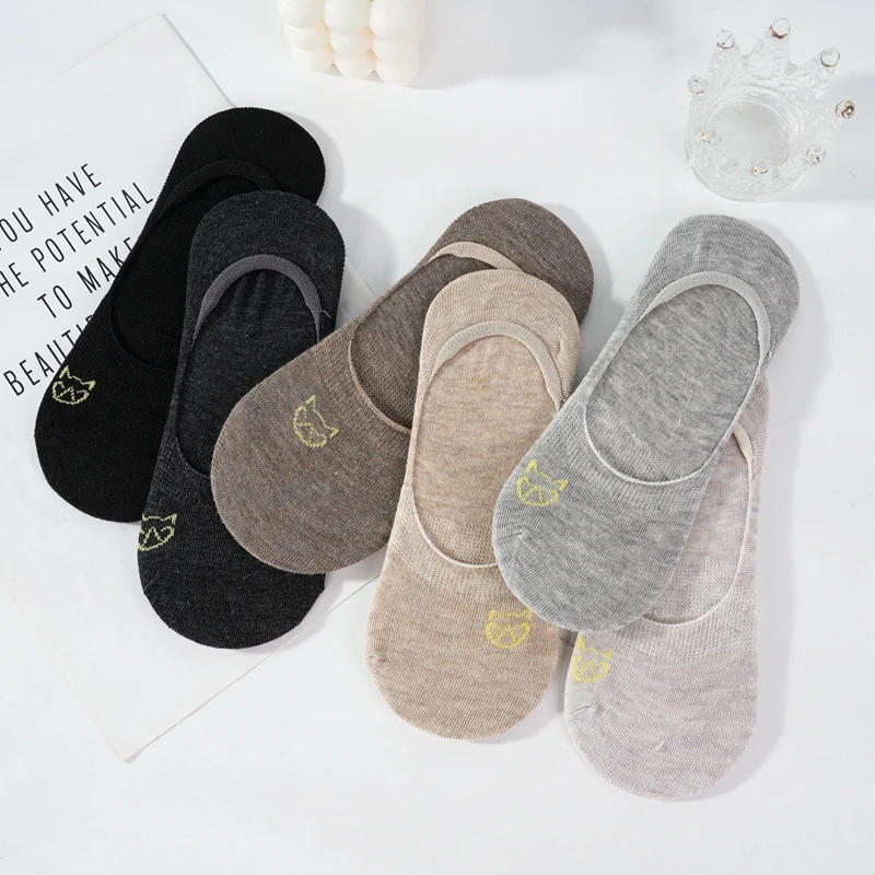 Description Picture 4 of item5 Pairs Summer Women Thin Invisible Boat Socks Set  Short Shallow Mouth Silicone Non Slip Embroidery Crew Cute Sock Slippers