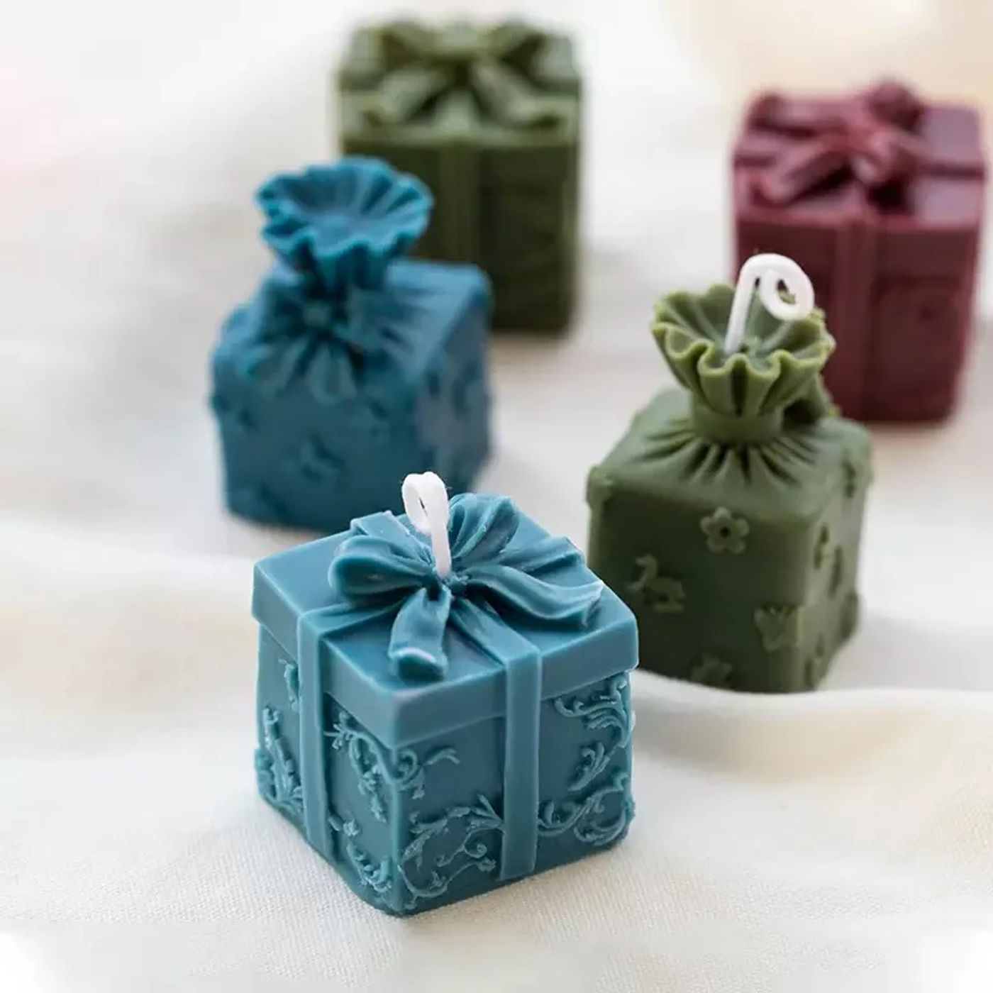 Description Picture 4 of itemChristmas Bow Gift Box, Candle Mold, DIY Gift Box, Candle Mold, Silicone Drip Plaster, Sugar Flipping Mold, Candle Mold