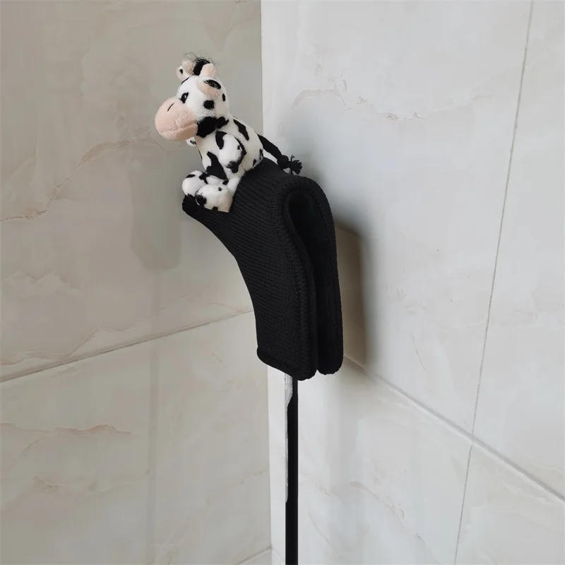 Description Picture 4 of itemCow Golf Putter Head Cover Top Plush Handmade Magnetic Golf Putter Headcover Drop Shipping