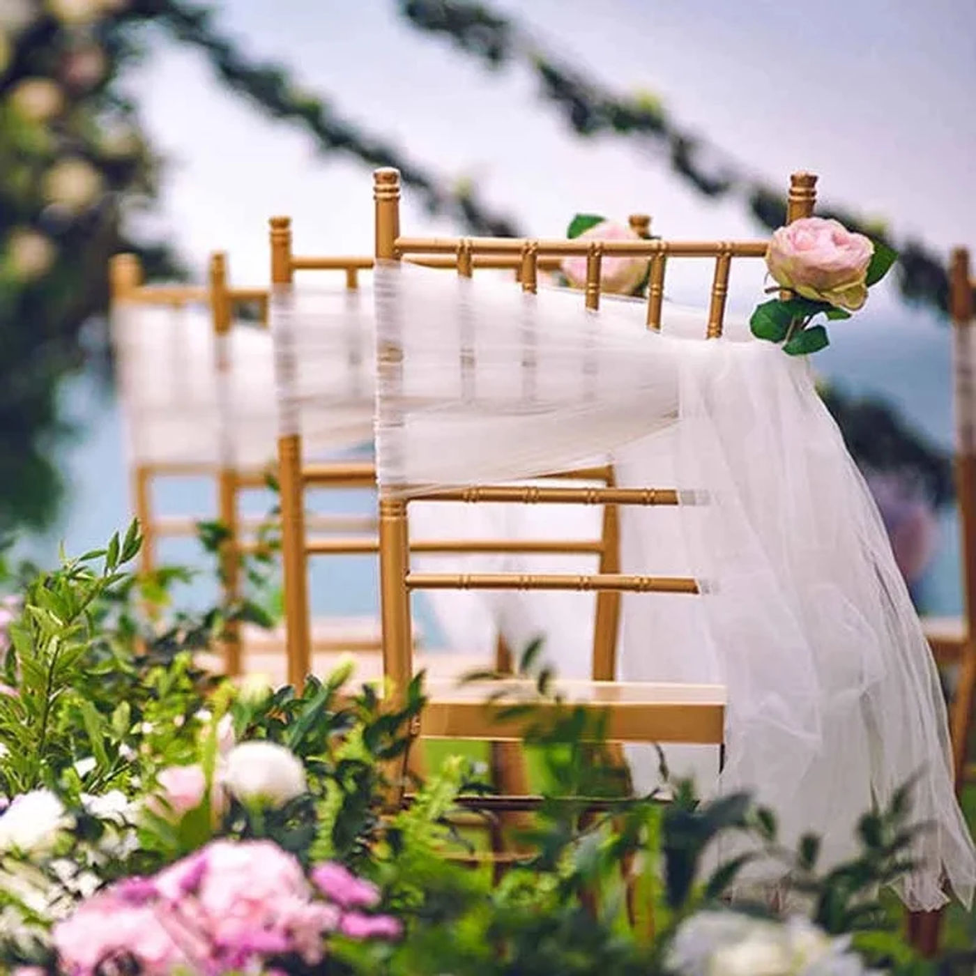 Description Picture 4 of item72cmX10m Tulle Roll Sheer Crystal Organza Roll Fabric Birthday DIY Supplies Wedding Party Decoration Baby Shower Accessories