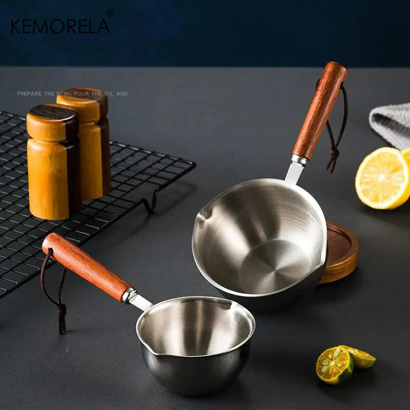 Description Picture 3 of item1PC Stainless Steel Oil Pot with Wooden Handle 200ml Spilled Mini Soup Milk Pot Scalding-proof Kitchen Tool Cook Accessories