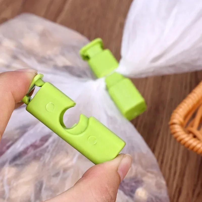 Description Picture 3 of item12pcs Food Sealing Clips, Snack Bag Clips, Moisture-proof Fresh-keeping Clips, Plastic Bag Sealing Clips