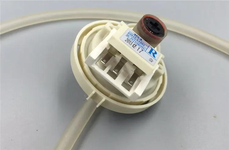 Description Picture 2 of itemFor LG washing machine water level sensor water level switch controller 6501EA1001 pressure tube