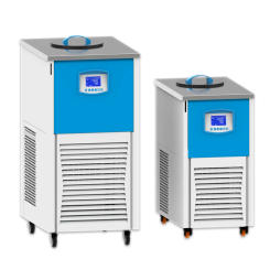 Small laboratory circulating water chiller