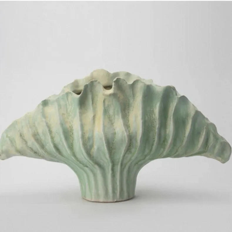 Description Picture 3 of itemCeramic Flower Vase Pottery Decorative Vases Modern Vase Plants and Decoration Ornaments Aesthetic Living Room Decor Accessories