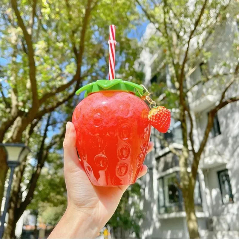 Description Picture 6 of item500ml Strawberry Straw Water Bottle Cute Summer Portable Plastic Cup Cartoon Kawaii Girl Student Kids Drinking Cup Juice Bottle