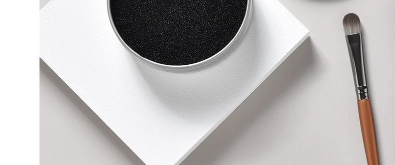 Description Picture 4 of itemMakeup Eyeshadow Brush Dry Cleaning Sponge Box Activated Carbon Sponge Quick Cleaning Makeup Brushes Cleaner Makeup Accessories