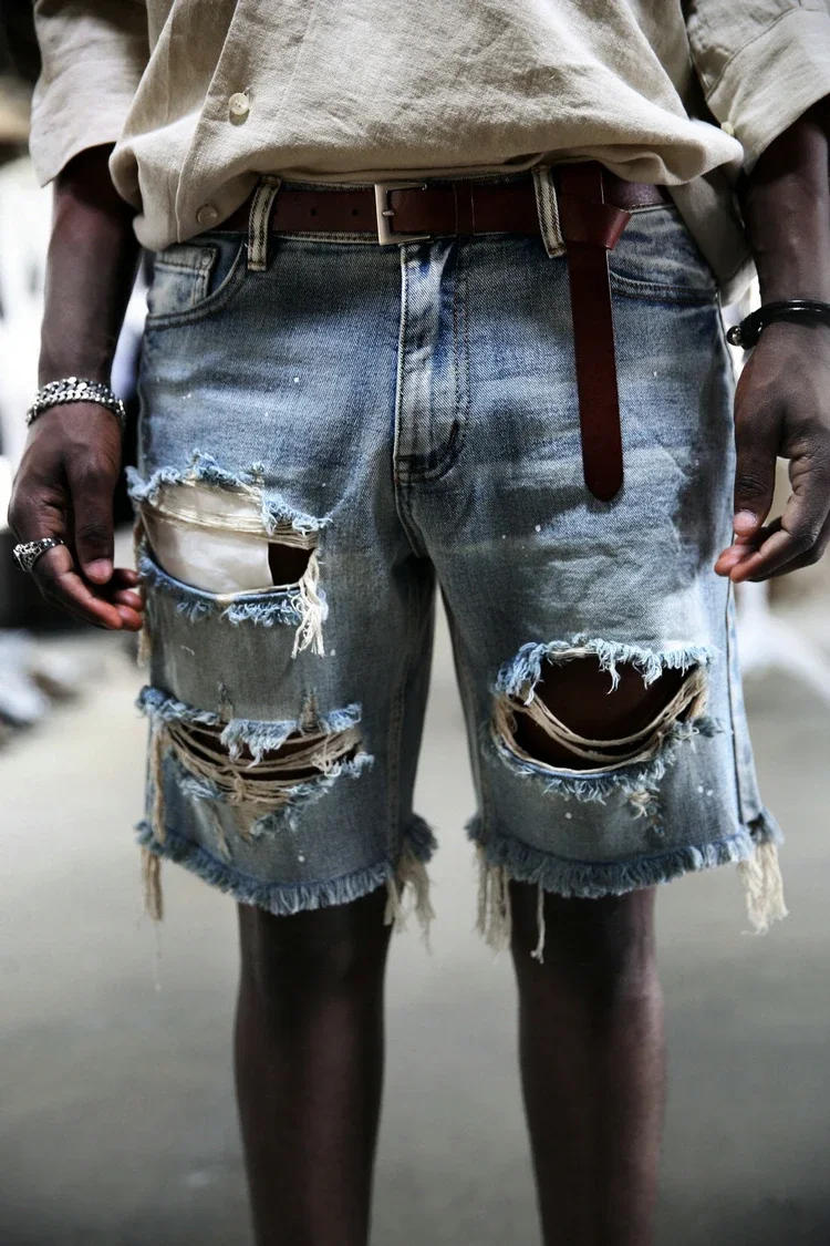 Description Picture 4 of itemKorean Version Of The Summer Men's New Spray Paint Beggar Big Hole Do Old Fashion Jeans Shorts Personality Hip-hop High Street