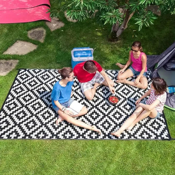 Description Picture 4 of itemMiRcle Sweet Waterproof Outdoor Rug 4X6 ft Reversible Black & White Plastic Straw Patio Carpet for Camping, 120X180cm Floor Mat