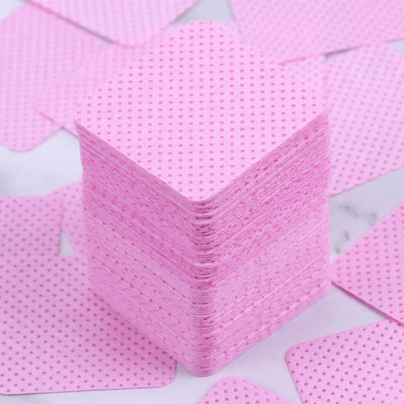 Description Picture 4 of item300/600/900Pcs No Lint Cotton Pads Manicure Nail Polish Remover Easy Removal Nail Cleaning Pad for Women Girl Nail Beauty Salon